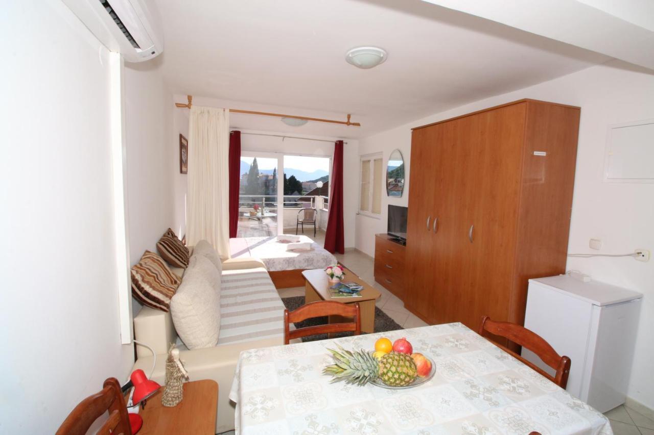 Villa Delta Apartments 布拉采 外观 照片
