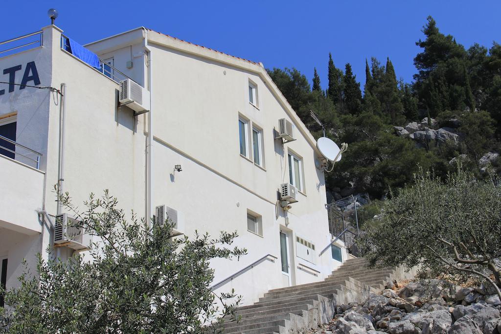 Villa Delta Apartments 布拉采 客房 照片